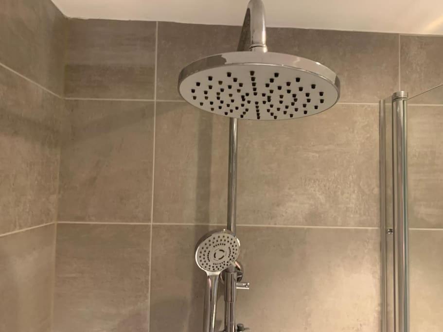 Fantastic Large 2 X Bedroom Flat, Free Parking Sale Εξωτερικό φωτογραφία