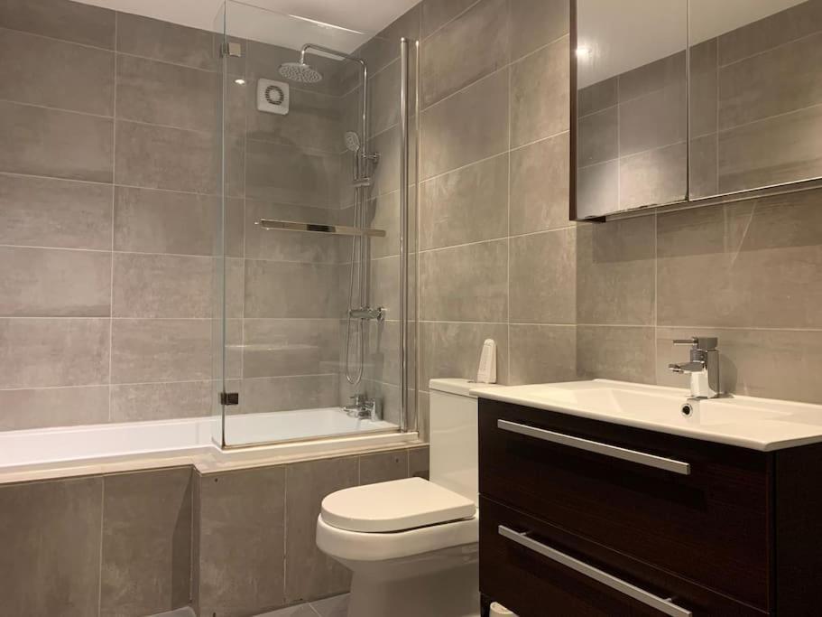 Fantastic Large 2 X Bedroom Flat, Free Parking Sale Εξωτερικό φωτογραφία