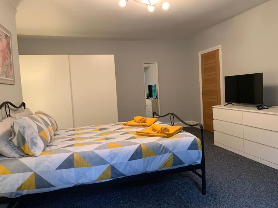Fantastic Large 2 X Bedroom Flat, Free Parking Sale Εξωτερικό φωτογραφία